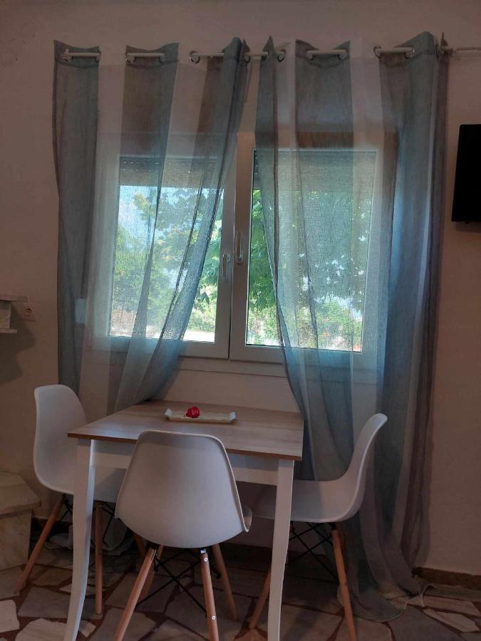 Studio Με Όλες Τις Ανέσεις Vétrina Eksteriør billede